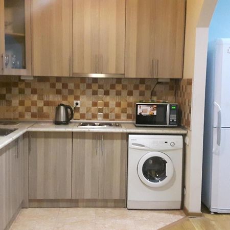 Apartment On Aleksandr Pushkin Street Tbilisi Rum bild