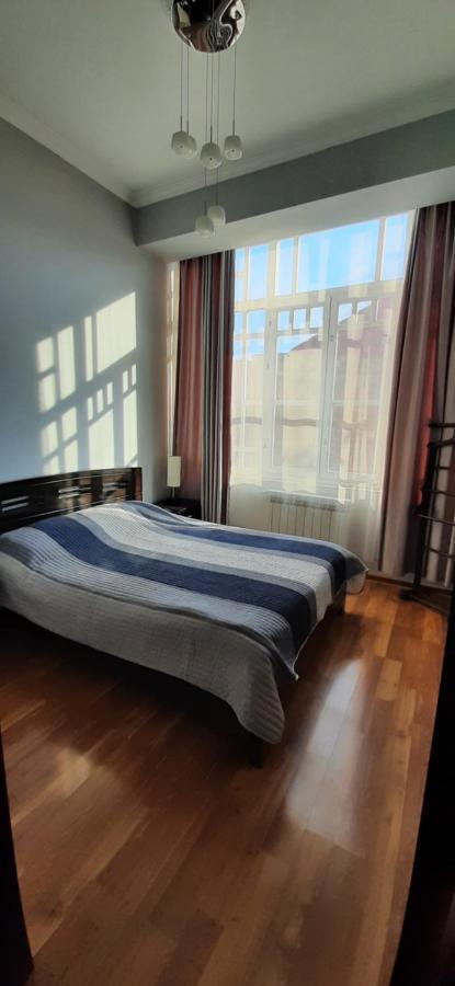 Apartment On Aleksandr Pushkin Street Tbilisi Exteriör bild
