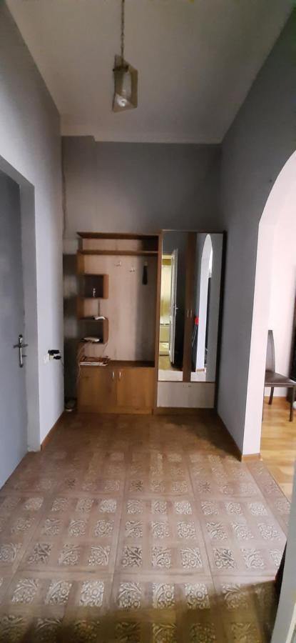 Apartment On Aleksandr Pushkin Street Tbilisi Exteriör bild